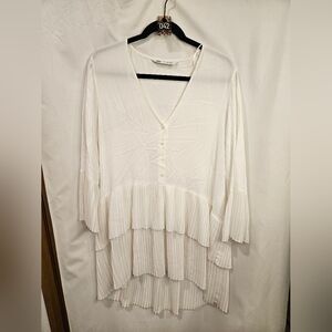 042 Zara White Blouse Size Large